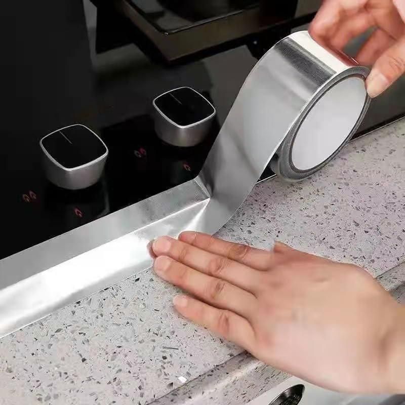 High Temperature Resistant Aluminum Foil Tape for kitchen insulation, sealing, and heat protection – 3cm x 5m roll.